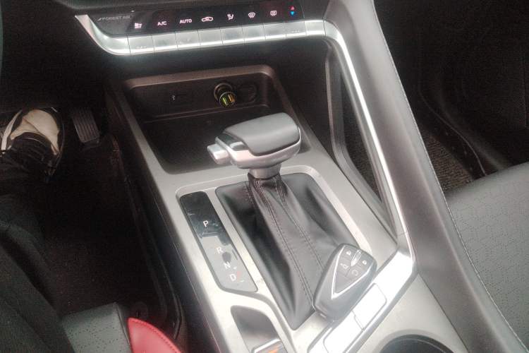 Used CHANGAN CS35PLUS 2021 Blue Whale NE 1.4T DCT Prestige Model Gear Lever