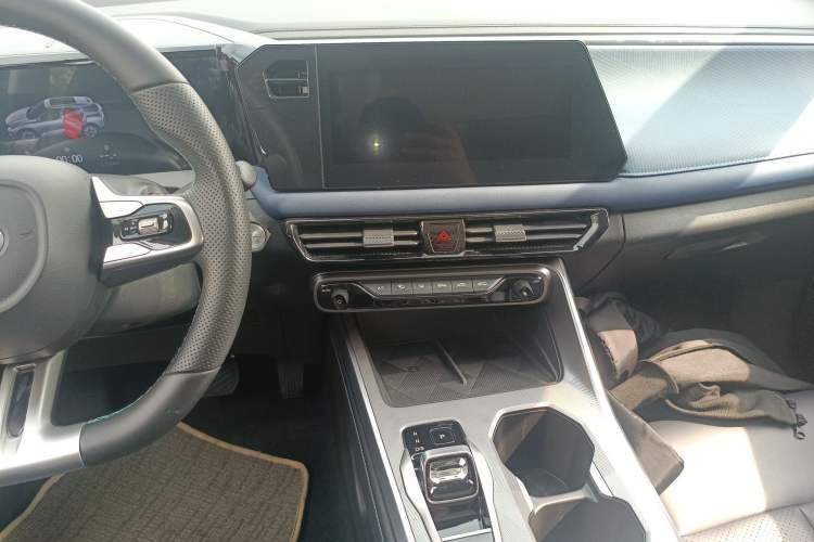 Used GAC Trumpchi GS3 2023 Shadow Speed 270T Enjoyment Edition Audio And AC Panel