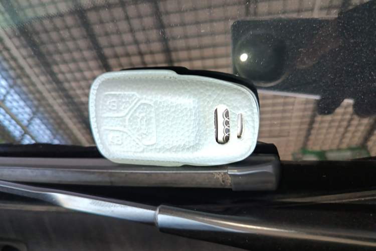 Used Audi Q5L 2022 40T Luxury Dynamic Model Vehicle Key