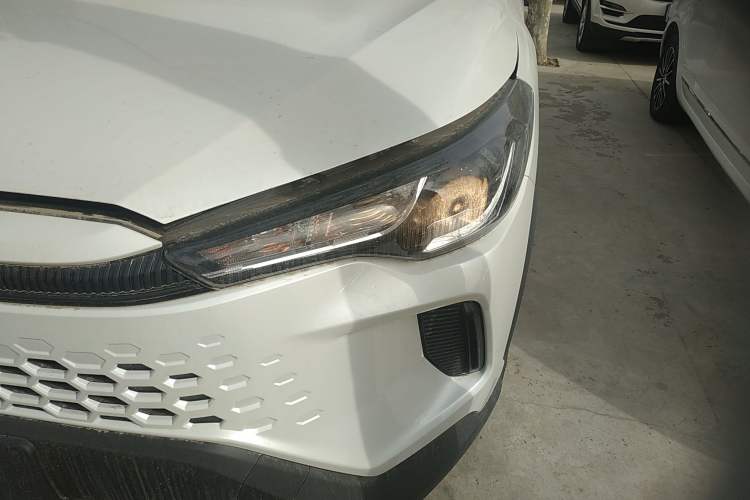 Used Toyota Corolla Cross 2026 Model 2.0L Smart Electric Hybrid Dual-Engine Pioneer Edition Left Front Headlight