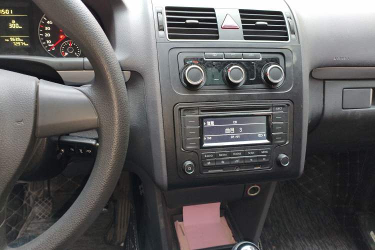 Used Volkswagen Touran 2015 1.4T Manual Comfort Edition 5-Seater