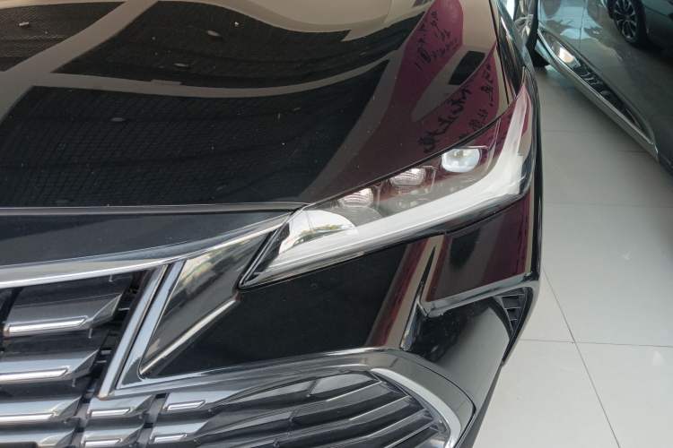 Used Toyota Avalon 2022 2.0L Luxury Edition