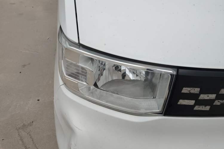 Used Wuling Hongguang MINIEV 2020 Enjoyment Model Lithium Iron Phosphate Right Front Headlight