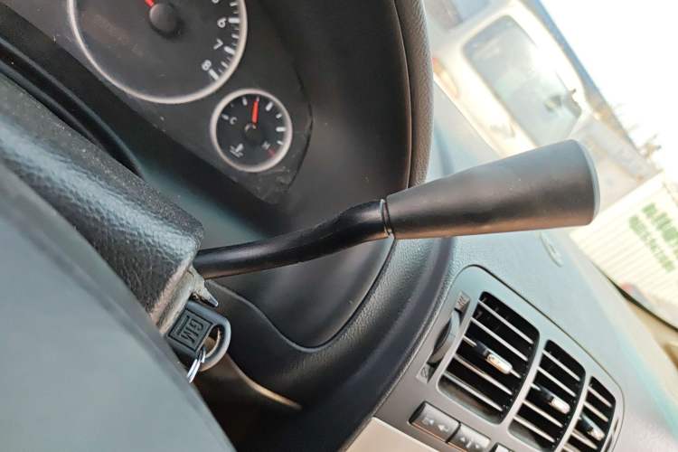 Used Buick GL8 2013 2.4L Executive Edition Gear Lever