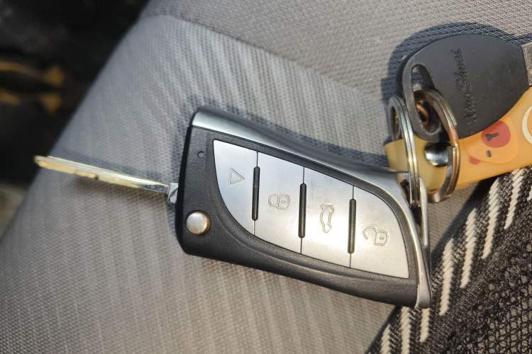 Used Hyundai Celesta 2011 1.6L Manual Luxury Model
