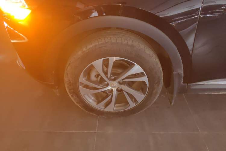 Used Buick Envision 2023 Encore S 552T Two-Wheel Drive Luxury Model