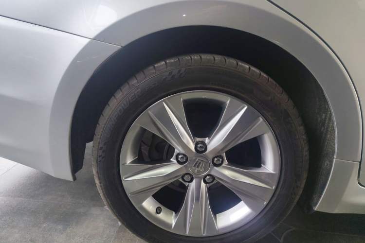 Used Toyota Crown 2015 2.0T Fashion Edition
