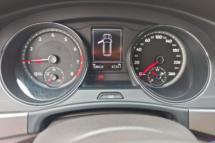 Used Volkswagen Teramont 2017 380TSI Four-Wheel Drive Luxury Edition Odometer Close Up