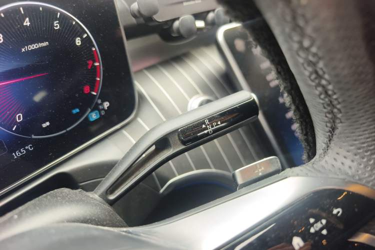 Used Mercedes-Benz C-Class 2023 C 260 L Sport Edition Gear Lever