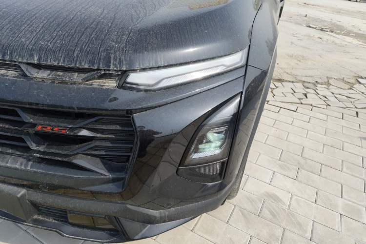 Used Chevrolet Equinox Plus 2024 102km RS Ultimate Edition Left Front Headlight