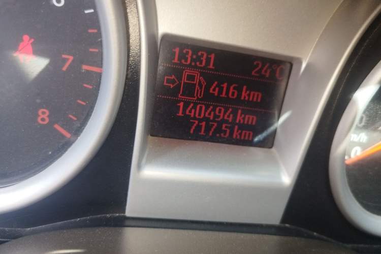 Used Ford Focus 2013 Hatchback Classic 1.8L Manual Fashion Edition Odometer Close Up