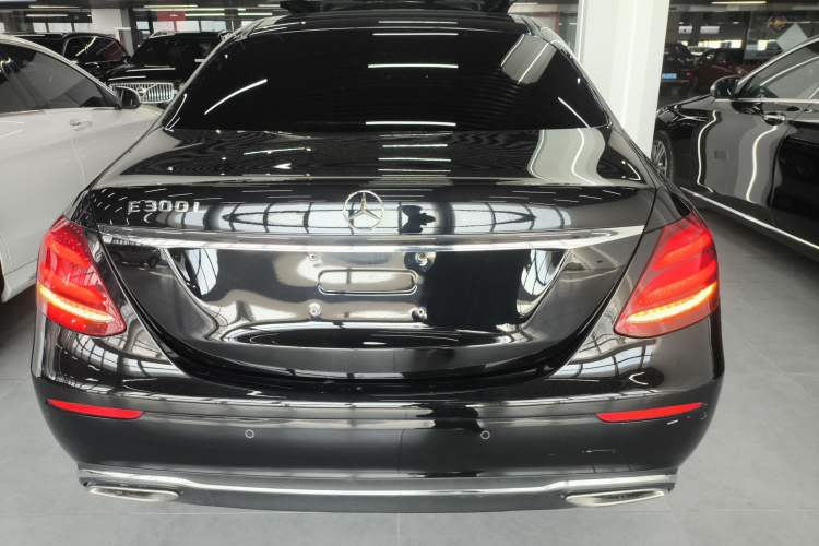 Used Mercedes-Benz E-Class 2019 Facelifted E 300 L Stylish Version
