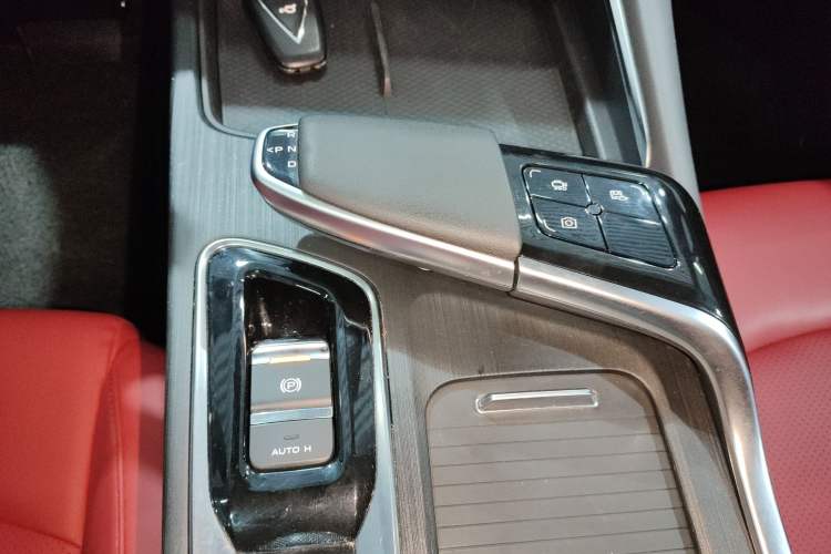 Used Changan UNI-T 2020 1.5T Prestige Version
