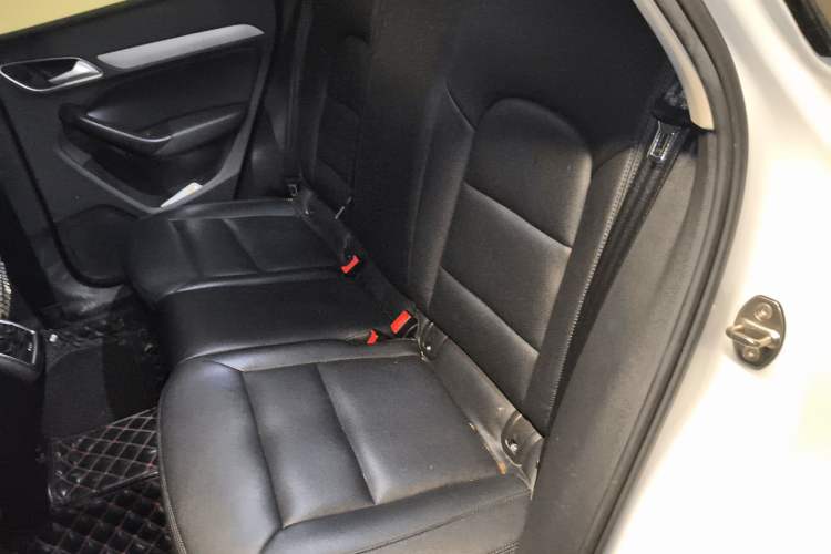 Used Audi Q3 2015 30 TFSI Ambition Edition Left Rear Seat