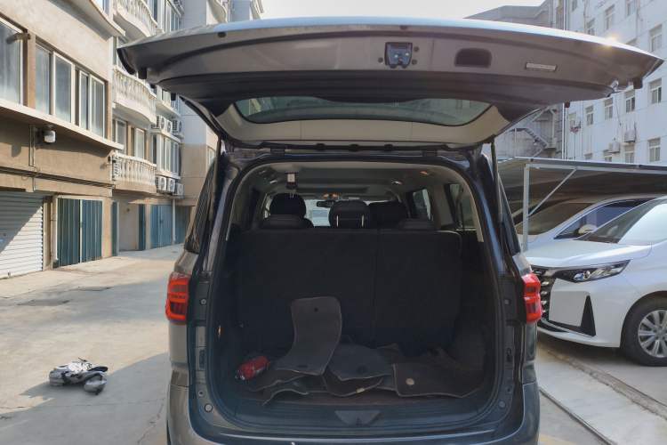 Used SAIC MAXUS G20 2021 Facelifted PLUS 2.0T Gasoline Automatic Luxury Edition
