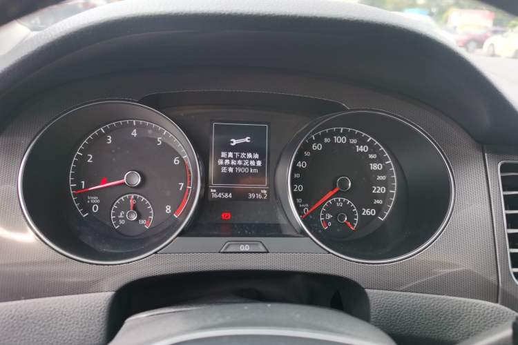 Used Volkswagen Golf Sportsvan 2018 230TSI Automatic Trend Edition Instrument Cluster