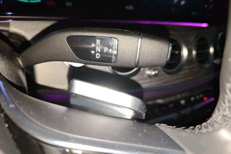 Used Mercedes-Benz E-Class New Energy 2022 E 350 e L Plug-in Hybrid Sedan