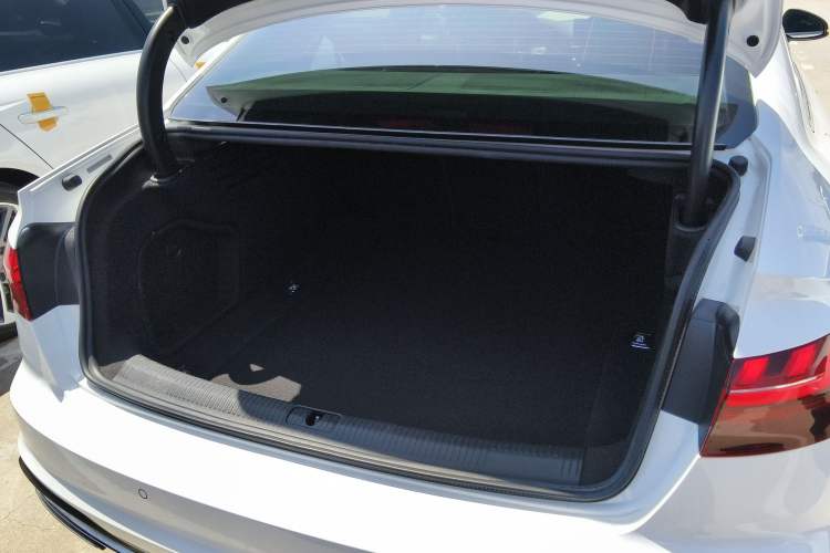 Used Audi A4L 2022 40 TFSI Stylish and Elegant Edition