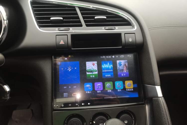 Used Peugeot 3008 2016 1.6THP Automatic Classic Edition
