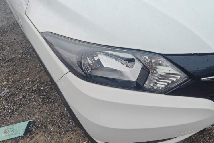 Used Honda Vezel 2015 1.5L CVT two-wheel drive Comfort trim Right Front Headlight