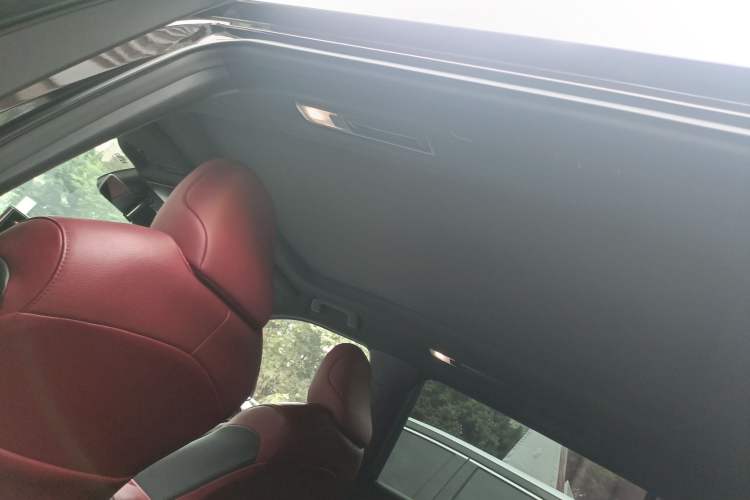 Used Toyota Crown Kluger 2021 2.5L HEV Four-Wheel Drive Flagship Edition Headliner