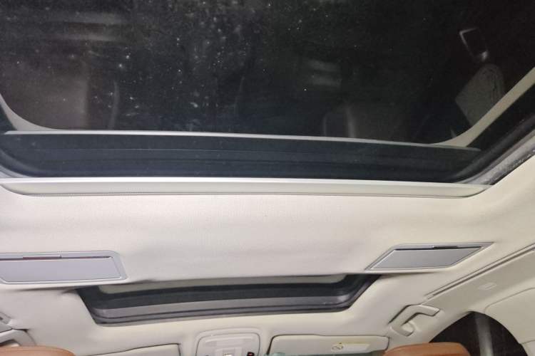 Used Audi A8 2016 A8L 45 TFSI quattro Comfort model Headliner