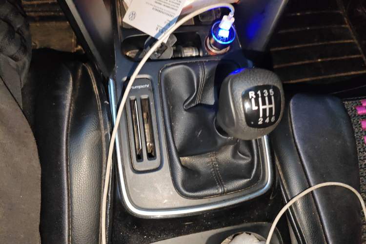 Used GAC Trumpchi GS4 2018 235T Manual Two-Wheel Drive Elite Edition Gear Lever