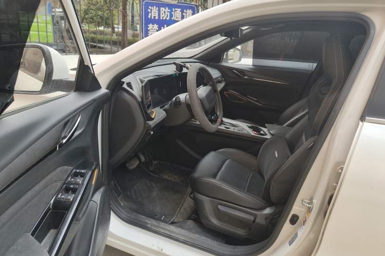 Used CHANGAN OSHAN X5 PLUS 2023 1.5T DCT Pioneer Edition Driver Seat