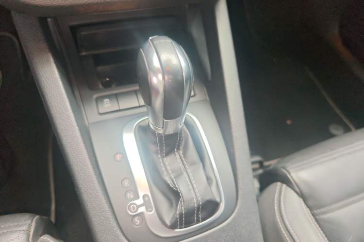 Used Volkswagen Scirocco 2011 R 2.0TSI Gear Lever