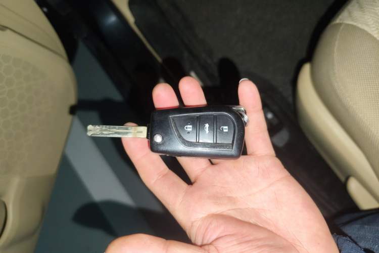 Used Toyota Camry 2016 2.0E 10th Anniversary Elite Edition