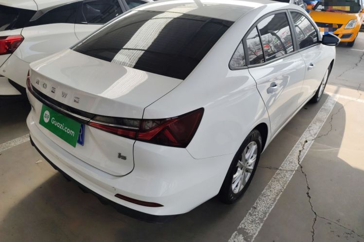 Used Roewe i5 2023 1.5L Manual Comfort Edition
