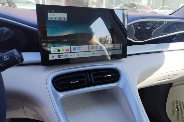 Used Geely Galaxy Geome 2026 Model 310km Youth Edition Audio And AC Panel