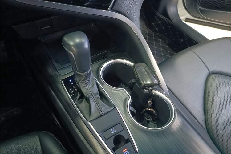 Used Toyota Camry 2023 2.0GVP Premier Edition Interior 1