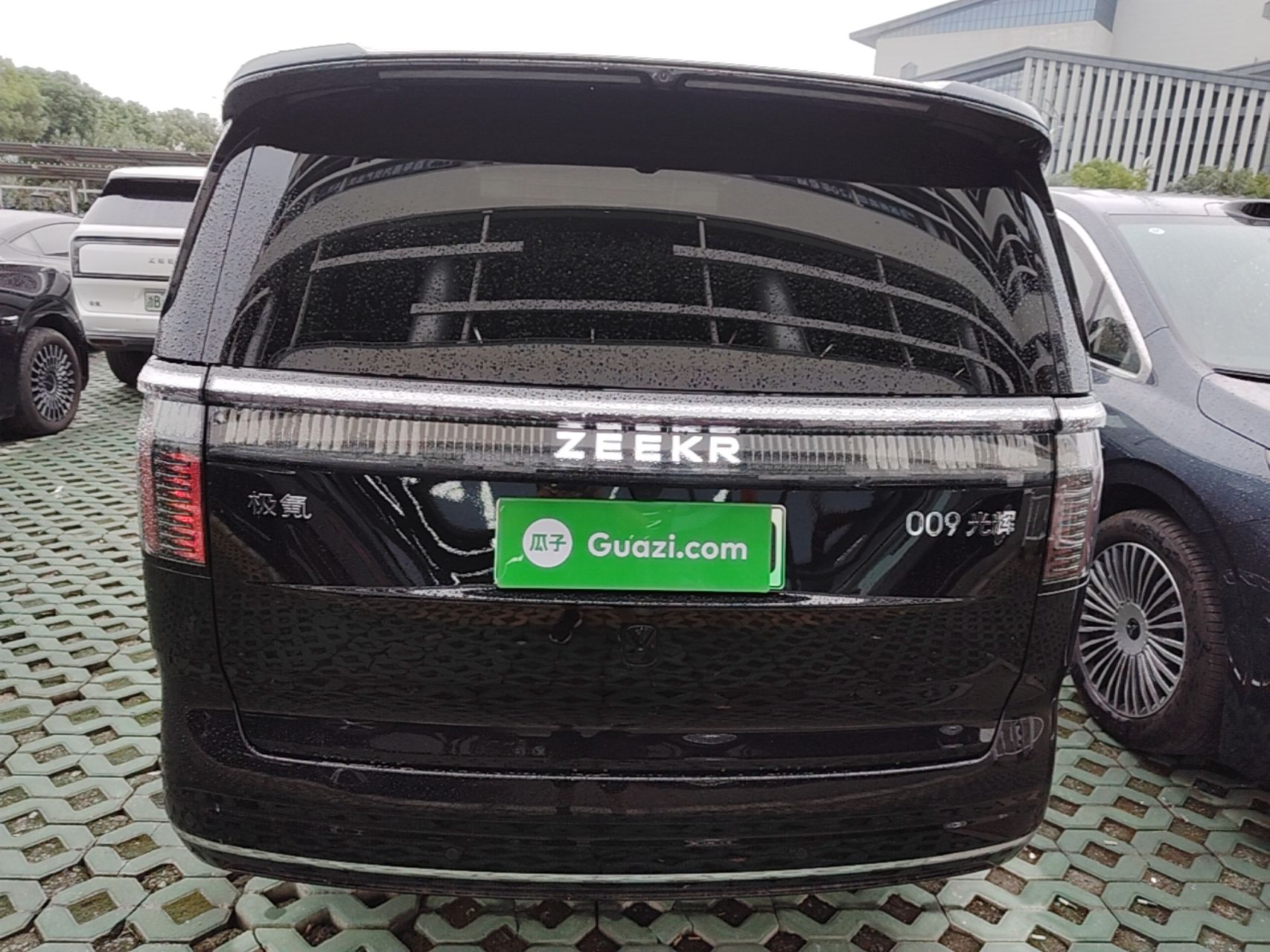 Zeekr 009 2024 GAC Trumpchi — снимка 5