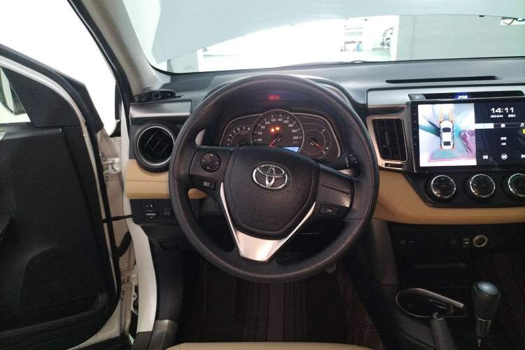 Used Toyota RAV4 2016 2.0L CVT Two-Wheel Drive Urban Edition China V Standard
