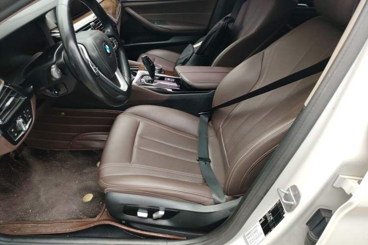 Used BMW 5 Series 2019 525Li Luxury Package