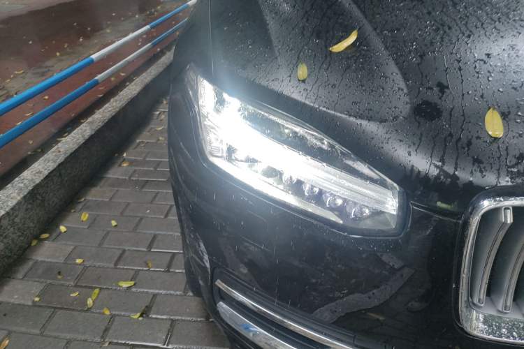 Used Volvo XC90 New Energy 2021 E-Drive Hybrid T8 Luxury Flagship 7-Seater Right Front Headlight