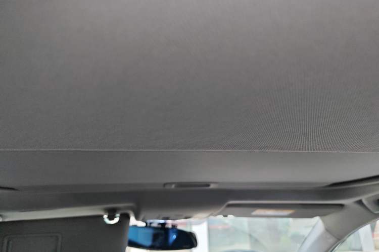 Used Toyota RAV4 2018 2.0L CVT Two-Wheel Drive Fashion X Edition