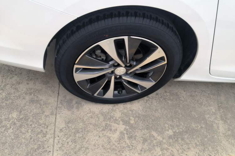 Used Peugeot 408 2020 360THP 10th Anniversary Edition Right Rear Wheel Hub