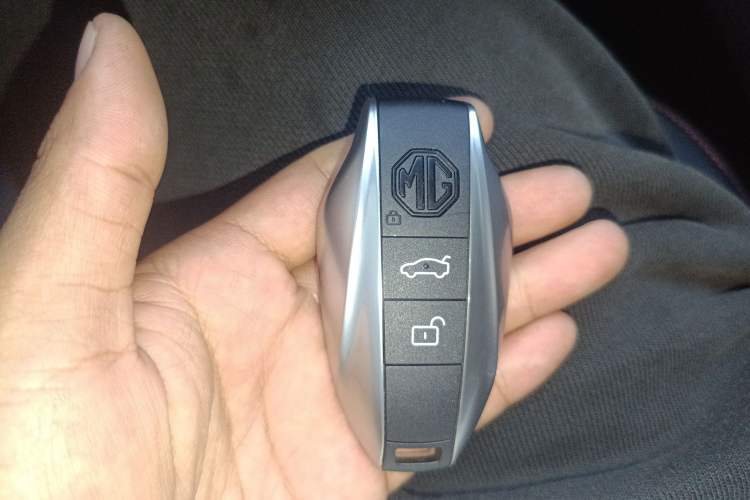 Used MG 7 2023 1.5T DCT Luxurious Supreme Edition