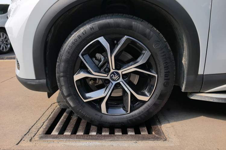 Used BYD Yuan PLUS 2022 510 km Luxury Version Exterior 4