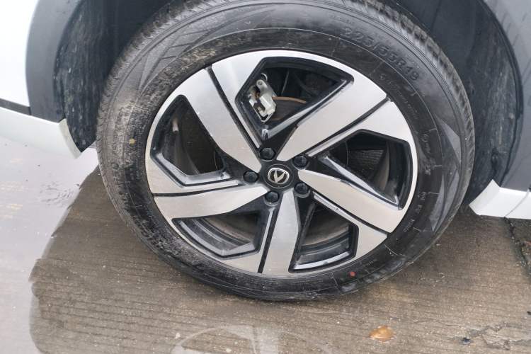Used CHANGAN CS55PLUS 2024 3rd Generation 1.5T DCT Excellence Model Right Rear Wheel Hub