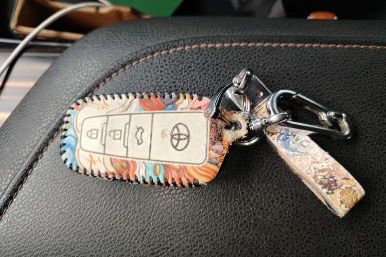 Used Toyota Camry 2018 2.0G Luxury Edition
