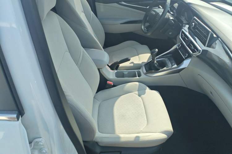 Used SAIC MAXUS G50 2021 1.5T Manual Comfort A Right Front Seat