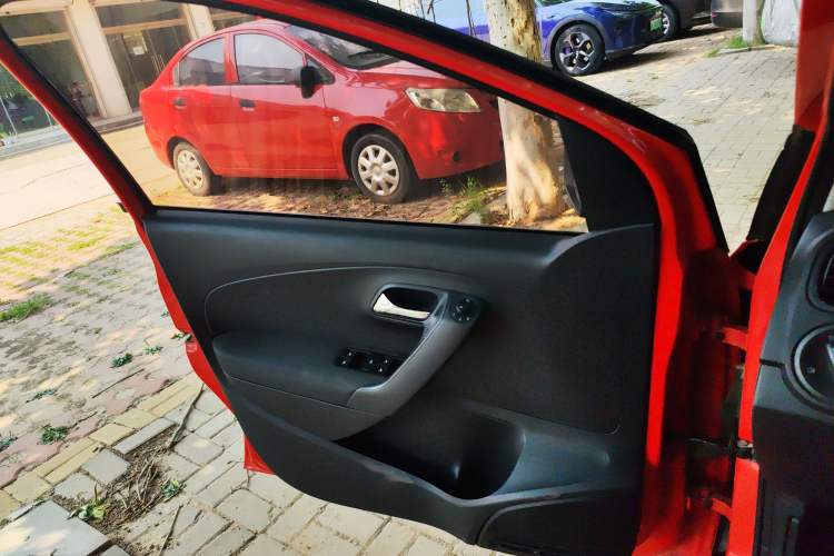 Used Volkswagen Polo 2016 1.4L Automatic Trendy Model
