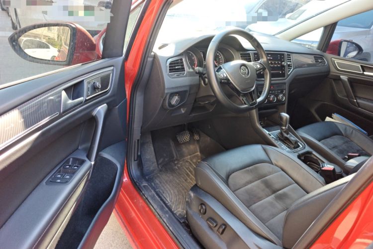 Used Volkswagen Golf Sportsvan 2018 230TSI Automatic Luxury Model