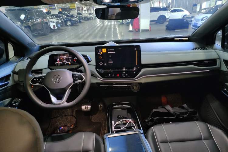 Used Volkswagen ID.4 X 2024 Pure & Smart Edition
