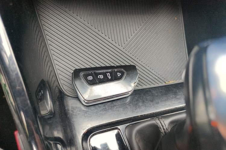 Used Roewe i5 2021 Revised Version 1.5L CVT Diamond Edition
