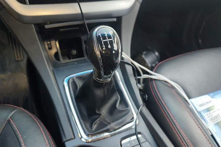 Used Geely Auto Emgrand 2015 Sedan 1.5L Manual - Top Trim Level