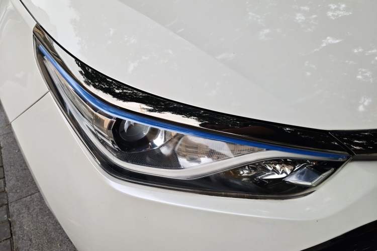 Used Toyota Levin Hybrid E+ 2019 1.8L PH V E-CVT Luxury Edition Right Front Headlight